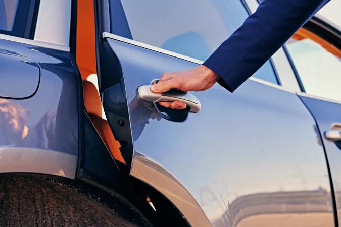 Private Chauffeur & Limo Driver course thumbnail